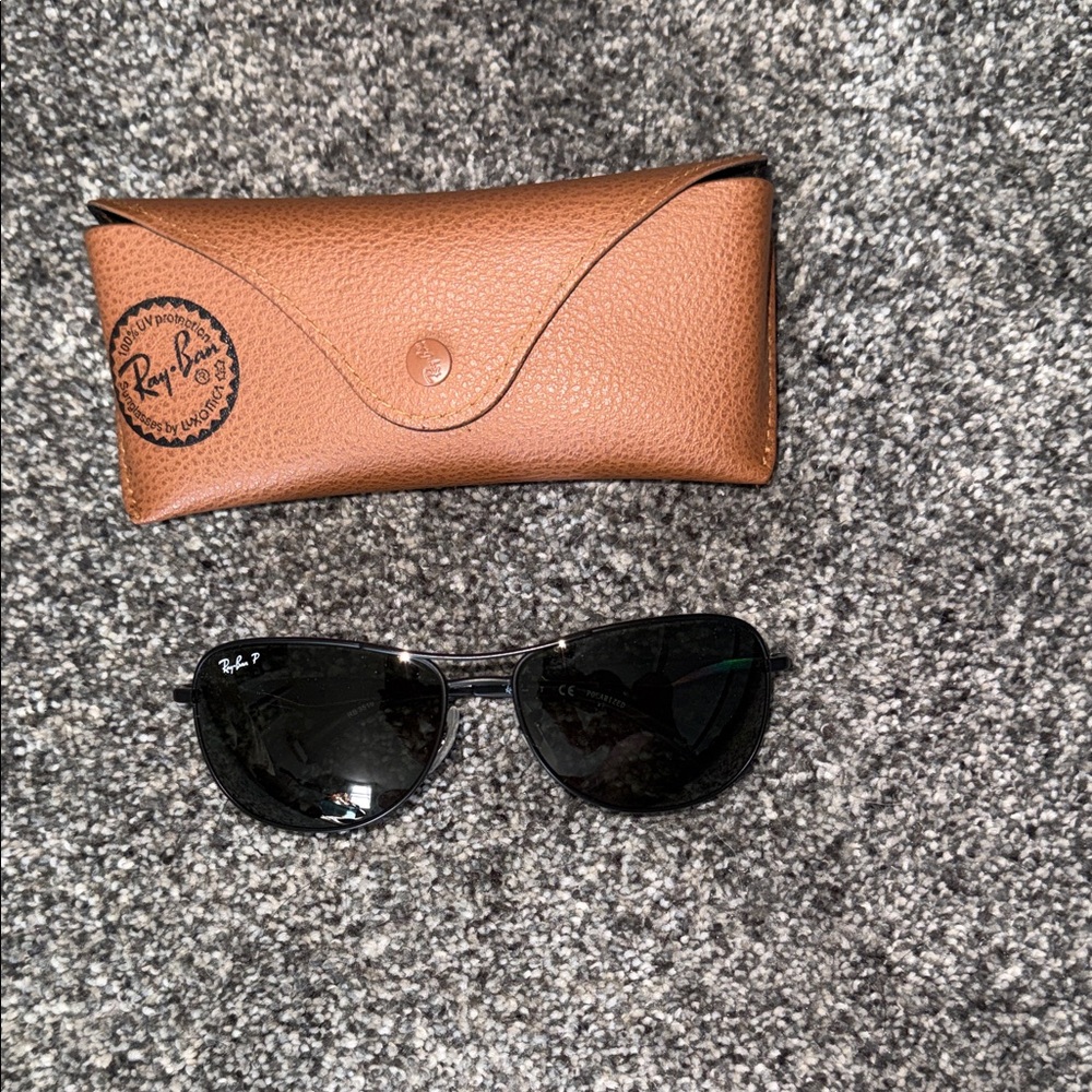 Ray-Ban Black Sunglasses with Brown Case